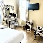 Pensionat Highfield 4*