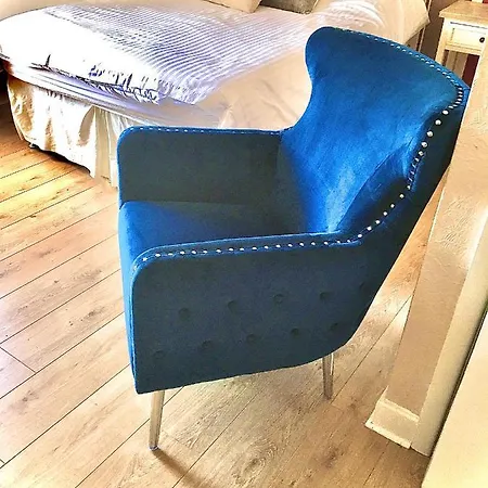 Highfield Pensión 4*